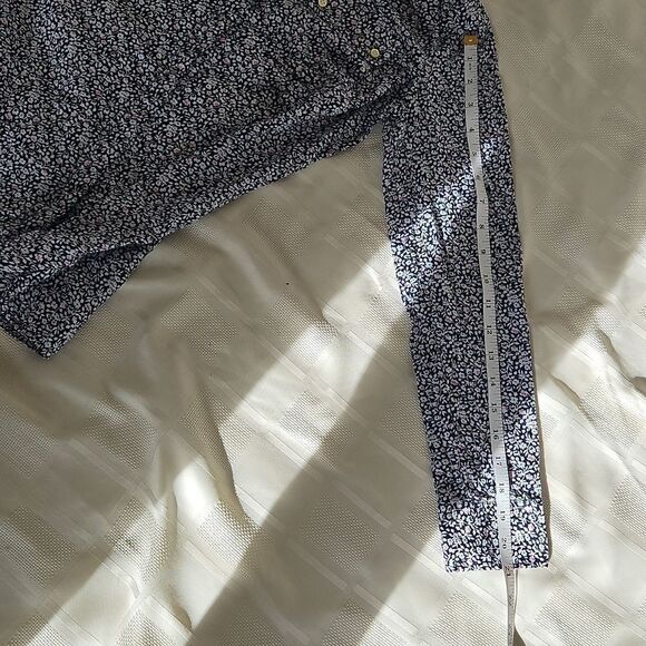 Banana Republic Women's Floral Long Sleeve Button-Up Shirt - Picture 5 of 12